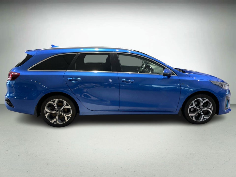 Kia Ceed 1,6 PHEV Upgrade Premium+ SW DCT 5d