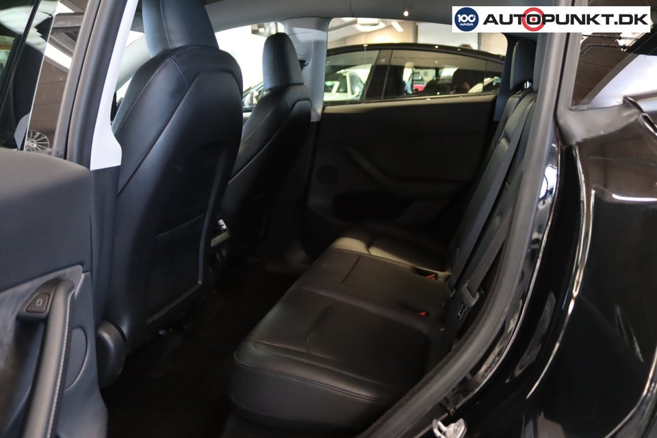 Tesla Model Y Long Range AWD 5d