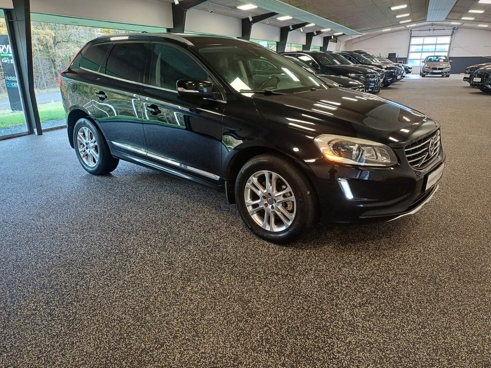 Volvo XC60 2,4 D5 215 Summum aut. AWD 5d