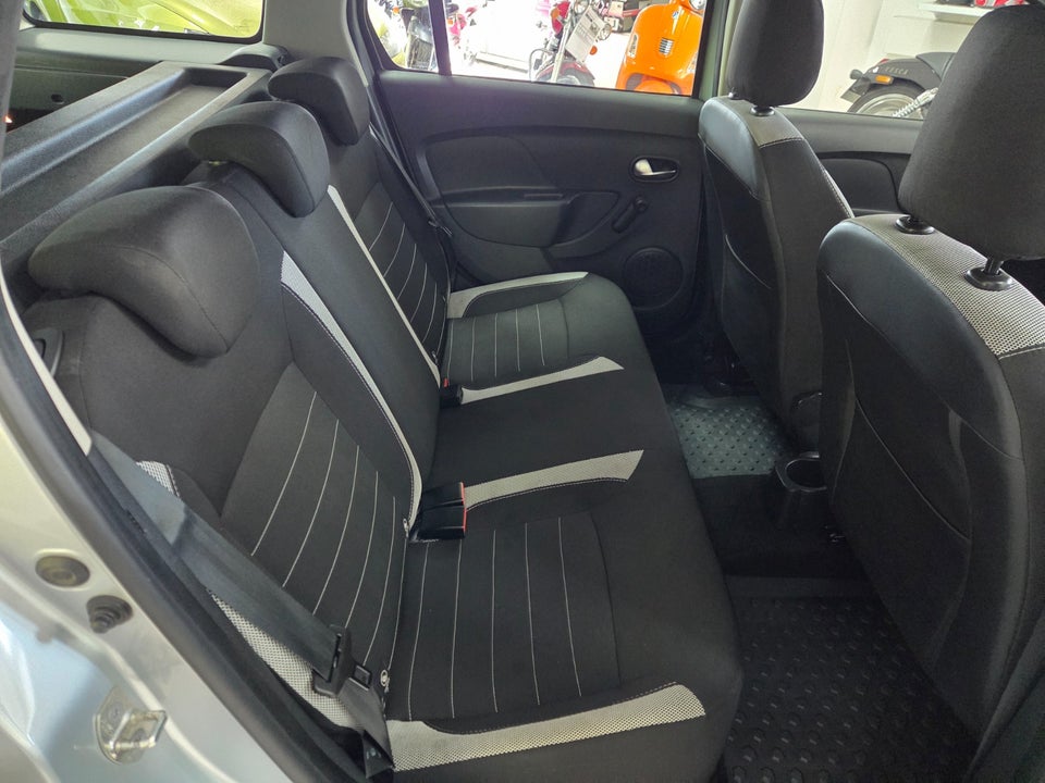 Dacia Logan 0,9 TCe 90 Ambiance MCV 5d