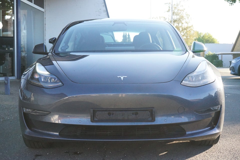 Tesla Model 3 Long Range AWD 4d