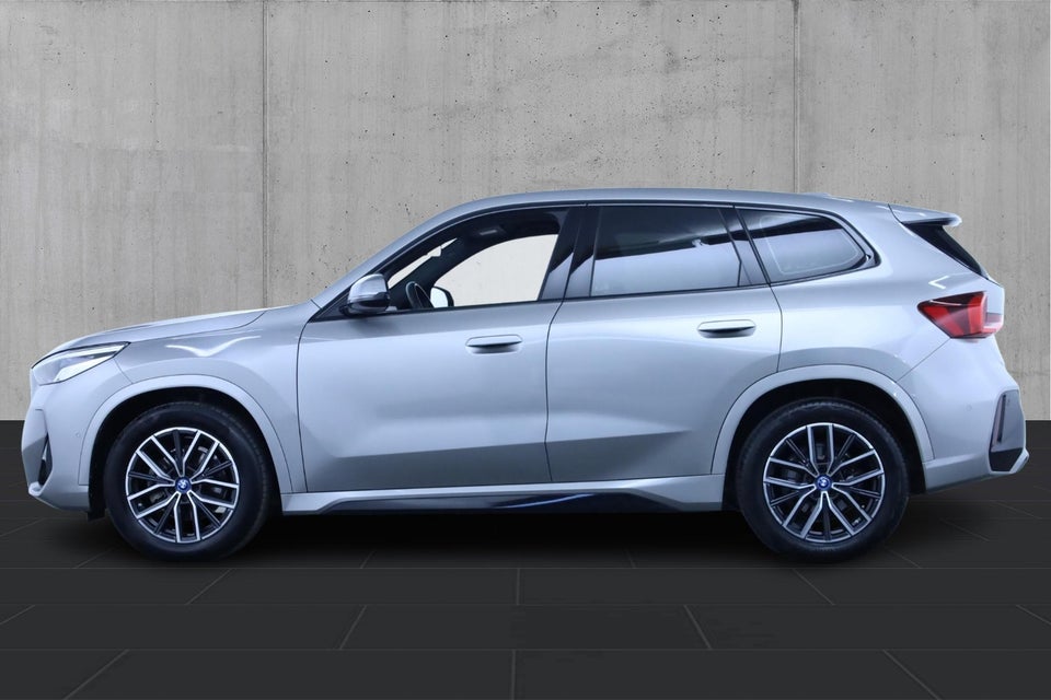 BMW iX1 eDrive20 M-Sport 5d