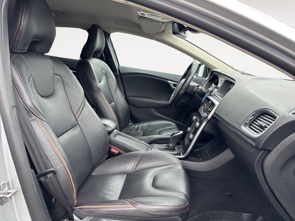 Volvo V40 CC 1,5 T3 152 Dynamic Edition aut. 5d