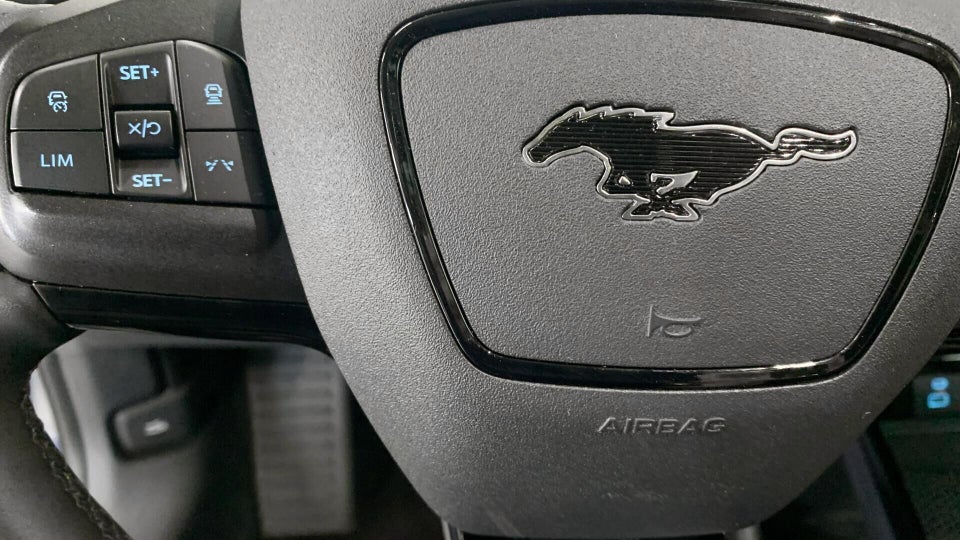 Ford Mustang Mach-E 70 Standard Range 5d