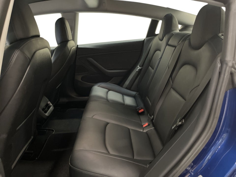 Tesla Model 3 Long Range AWD 4d