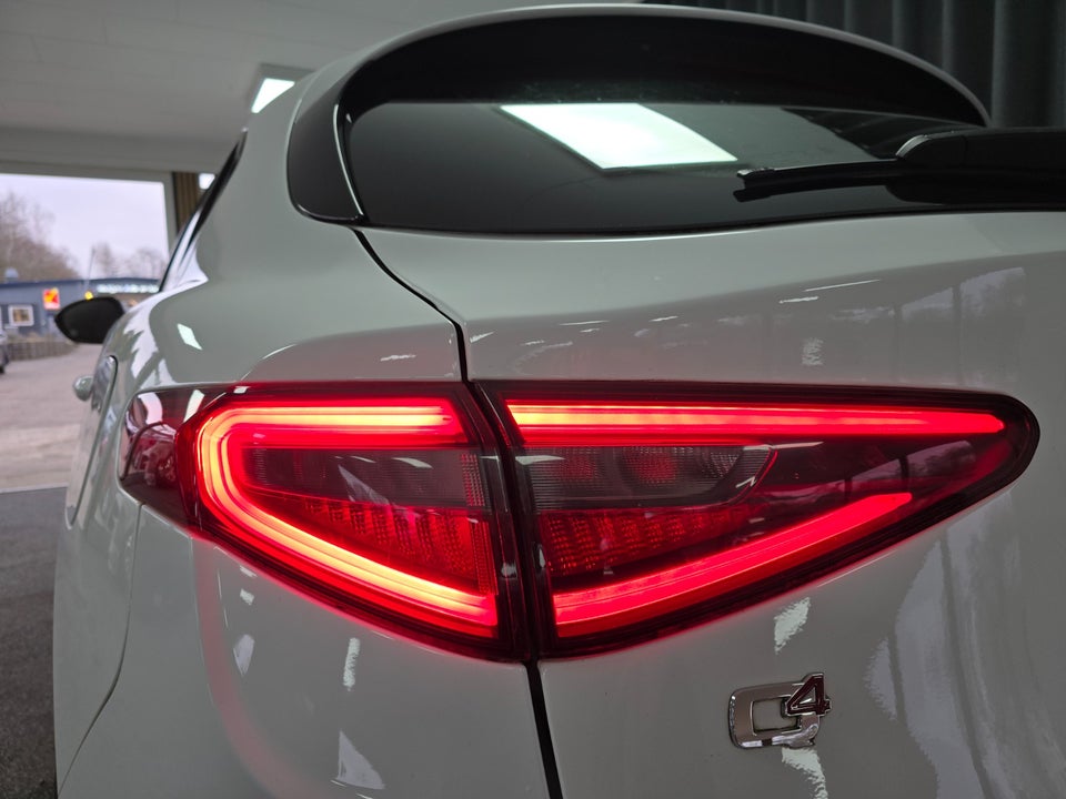 Alfa Romeo Stelvio 2,0 T 200 Edizione aut. Q4 5d