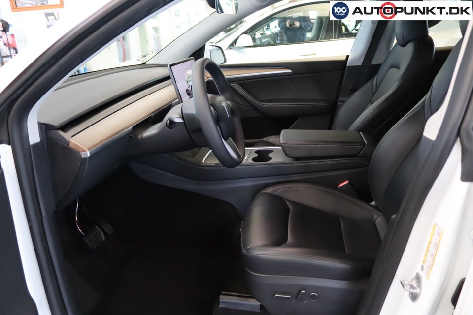 Tesla Model Y Long Range RWD 5d