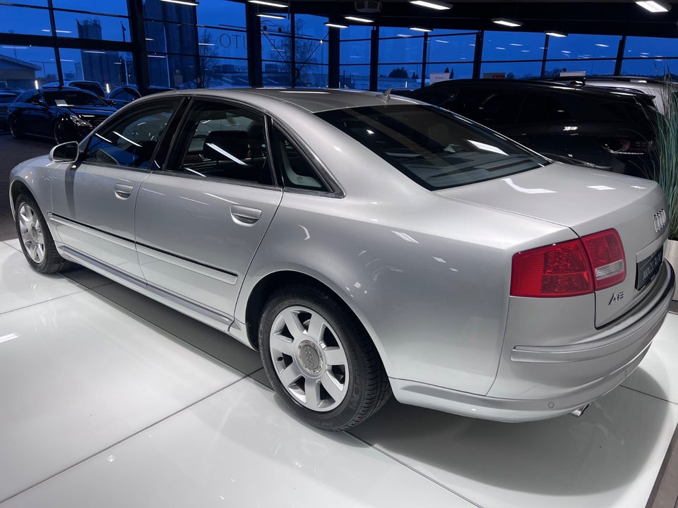 Audi A8 4,2 V8 quattro Tiptr. 4d