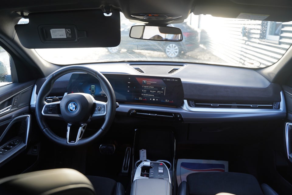 BMW iX2 eDrive20 M-Sport 5d