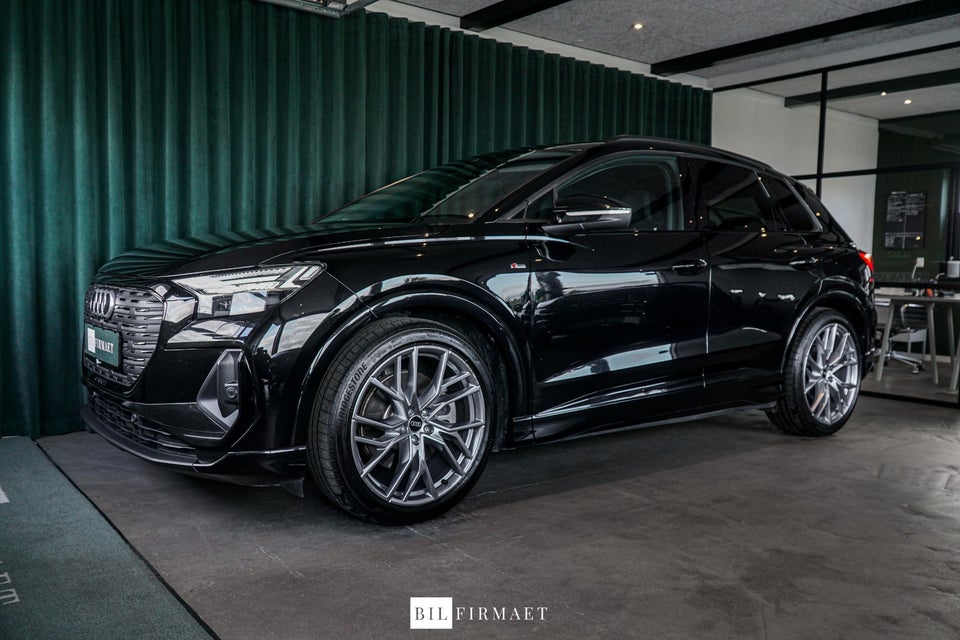 Audi Q4 e-tron 50 S-line quattro 5d