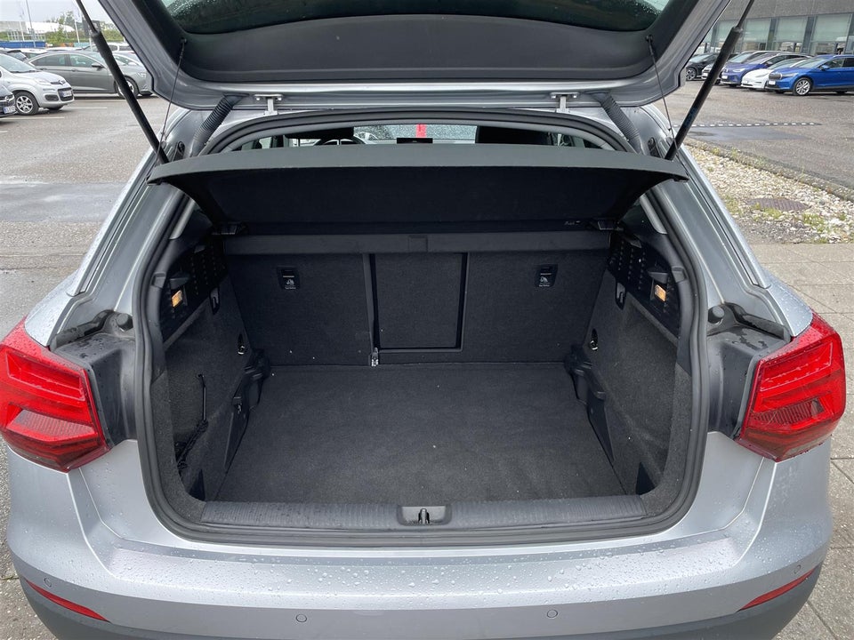 Audi Q2 1,0 TFSi 116 S-tr. 5d