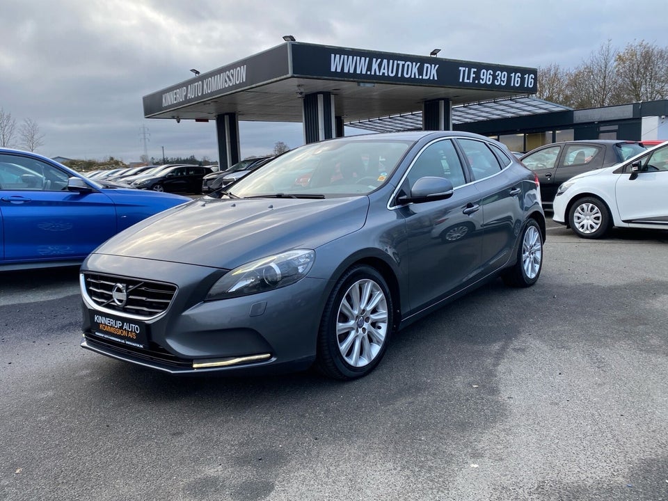 Volvo V40 1,6 D2 115 Kinetic Drive-E 5d