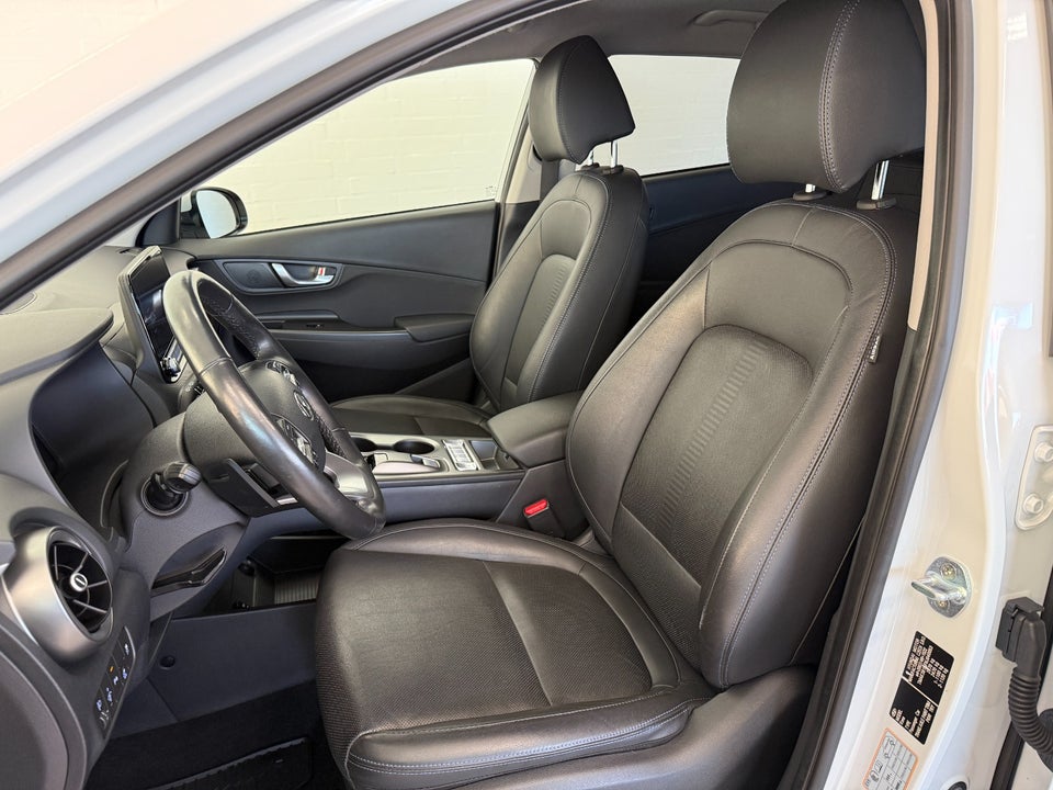 Hyundai Kona 64 EV Ultimate 5d