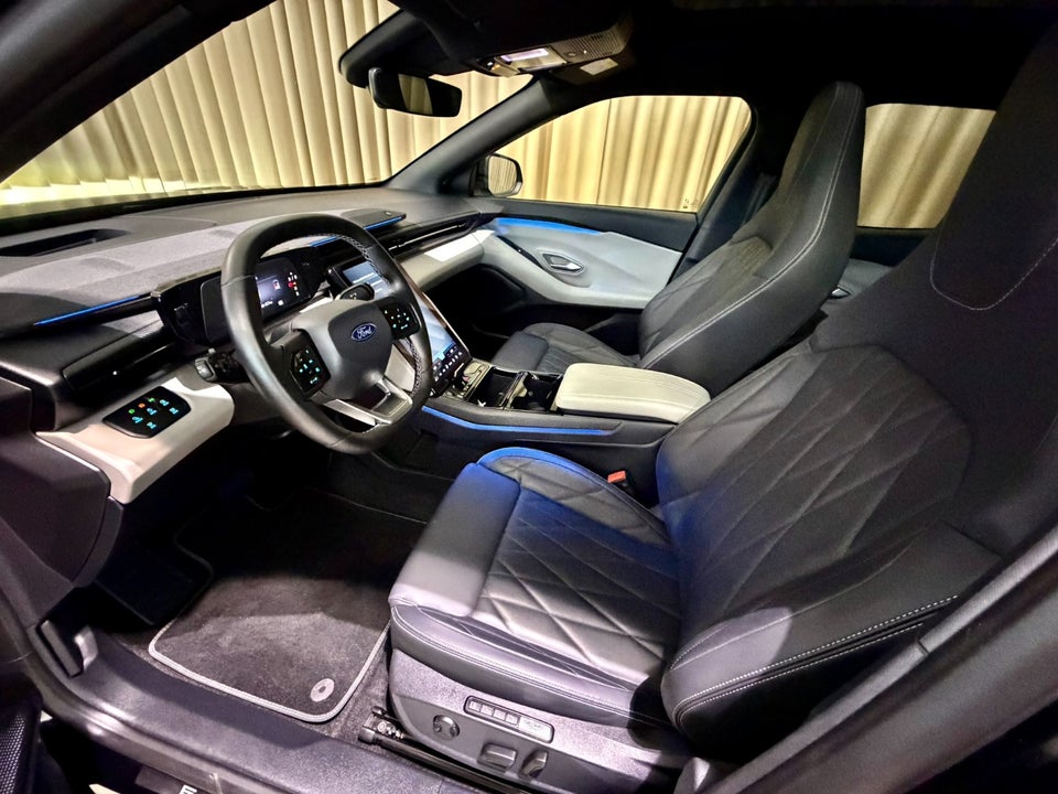 Ford Explorer 77 Premium Extended Range 5d