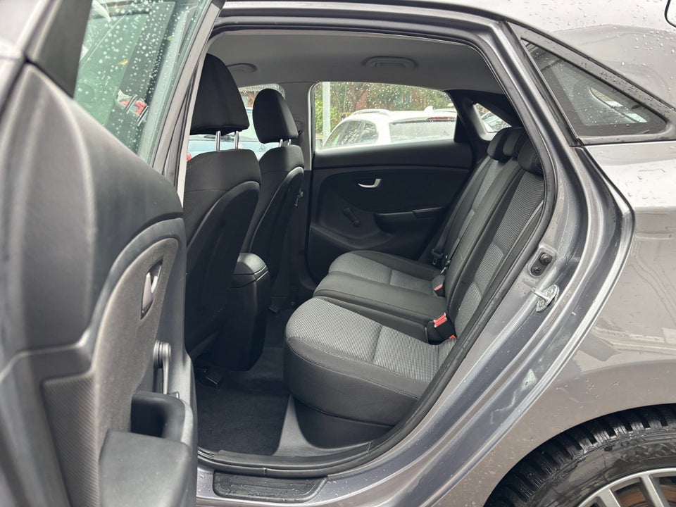 Hyundai i30 1,6 GDi Life+ 5d