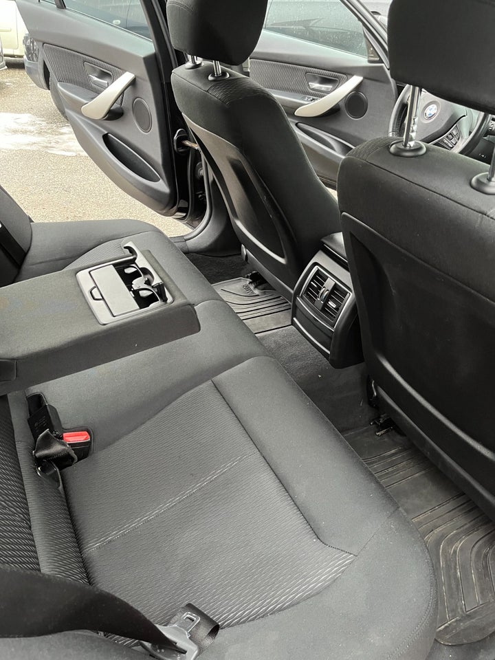 BMW 320d 2,0 Touring Luxury Line aut. 5d