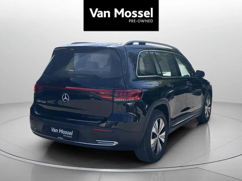Mercedes EQB250 Progressive 5d