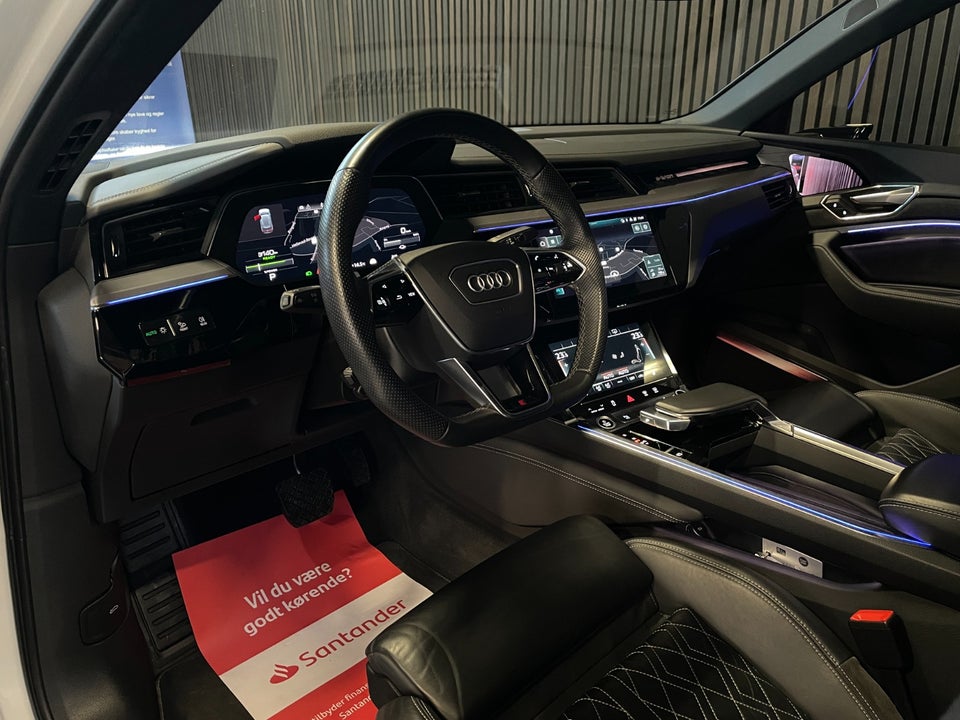 Audi e-tron 55 S-line Sportback quattro 5d