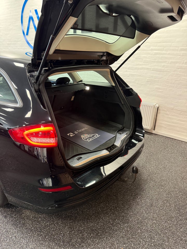 Ford Mondeo 2,0 EcoBlue Titanium stc. aut. 5d