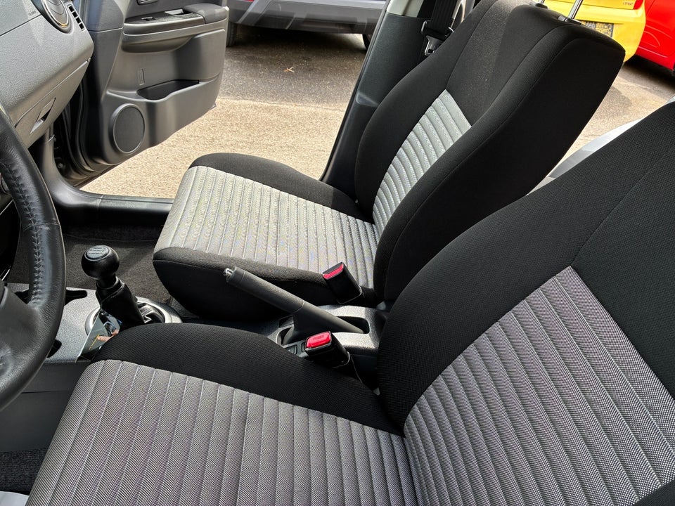 Suzuki SX4 1,6 CombiBack Exclusive 5d
