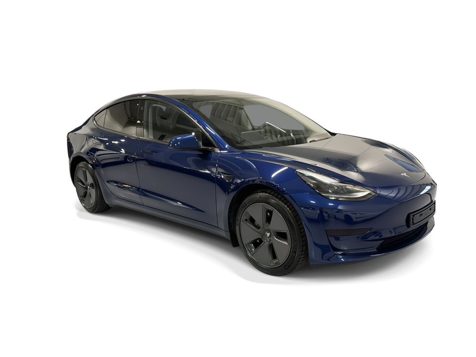 Tesla Model 3 Standard Range+ RWD 4d