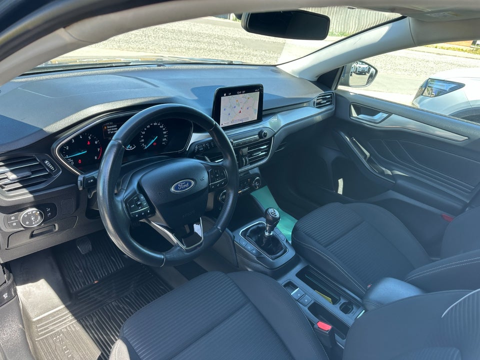Ford Focus 1,0 EcoBoost Titanium 5d