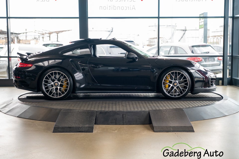 Porsche 911 Turbo S 3,8 Coupé PDK 2d