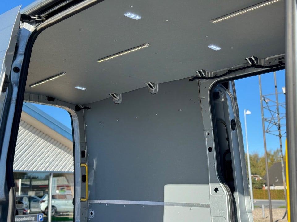 MAN TGE 2,0 3.180 Kassevogn L3H2 aut. AWD