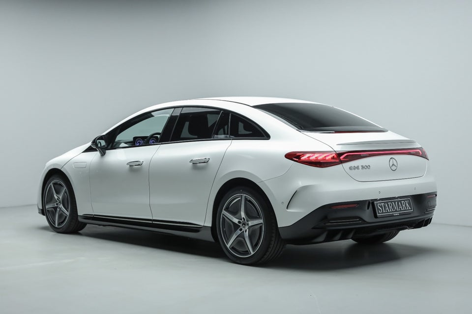 Mercedes EQE300 AMG Line 4d