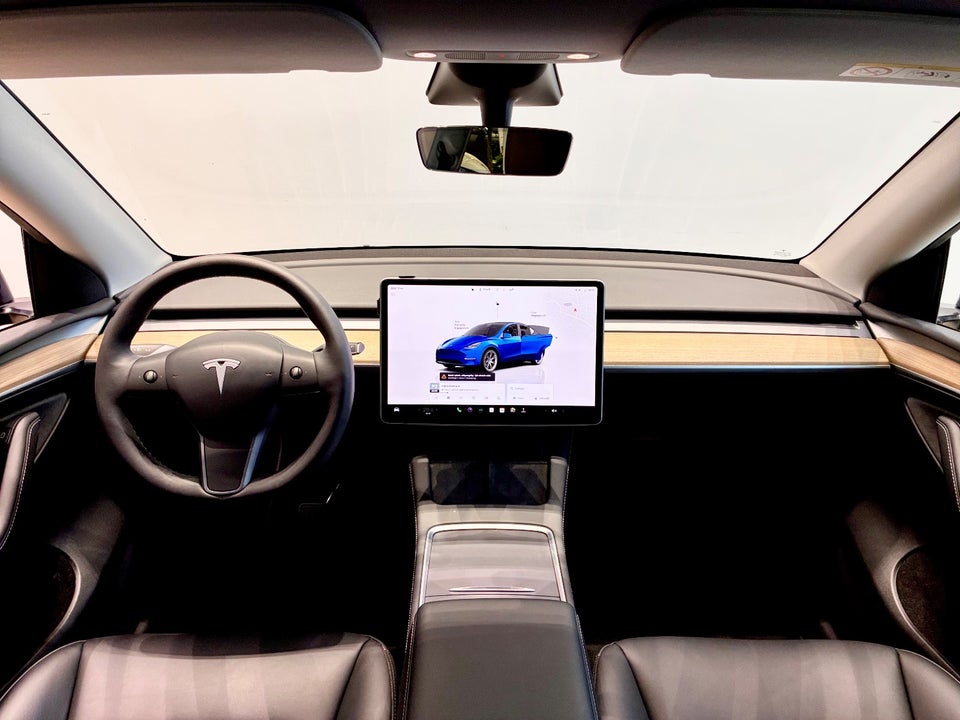 Tesla Model Y RWD 5d