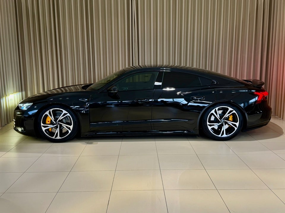 Audi e-tron GT quattro 4d