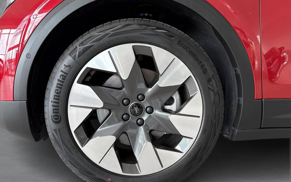 Ford Explorer 77 Premium Extended Range 5d