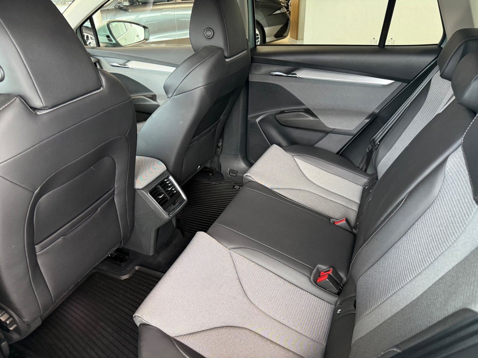 Skoda Enyaq 80x iV 5d