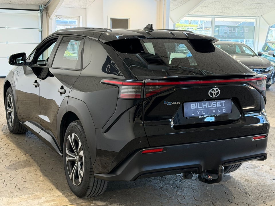 Toyota bZ4X Active 5d