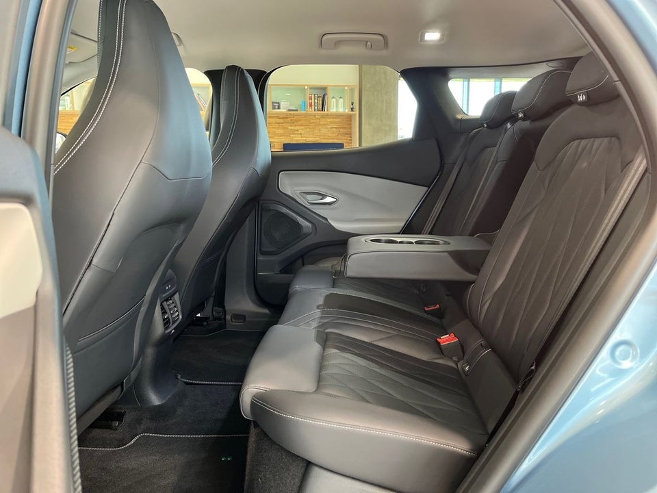 Ford Explorer 82 Premium Extended Range 5d