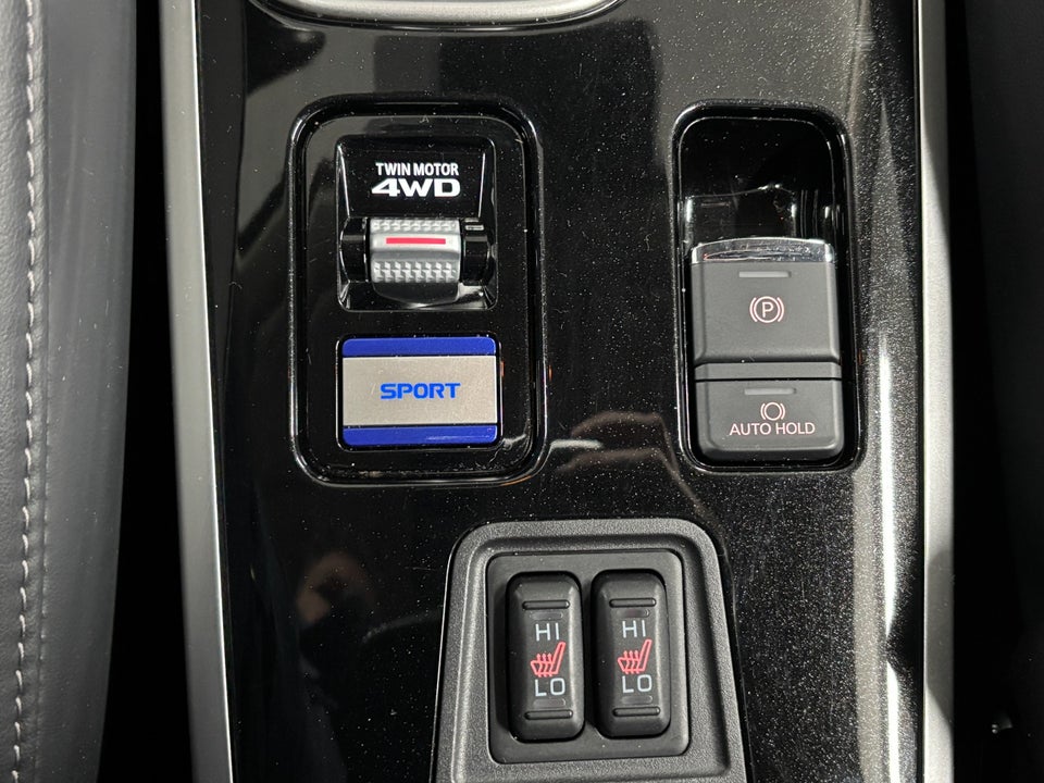 Mitsubishi Outlander 2,4 PHEV Intense CVT 4WD 5d