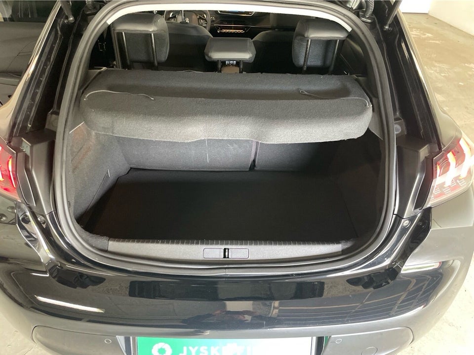 Peugeot 208 1,2 PureTech 100 Allure EAT8 5d