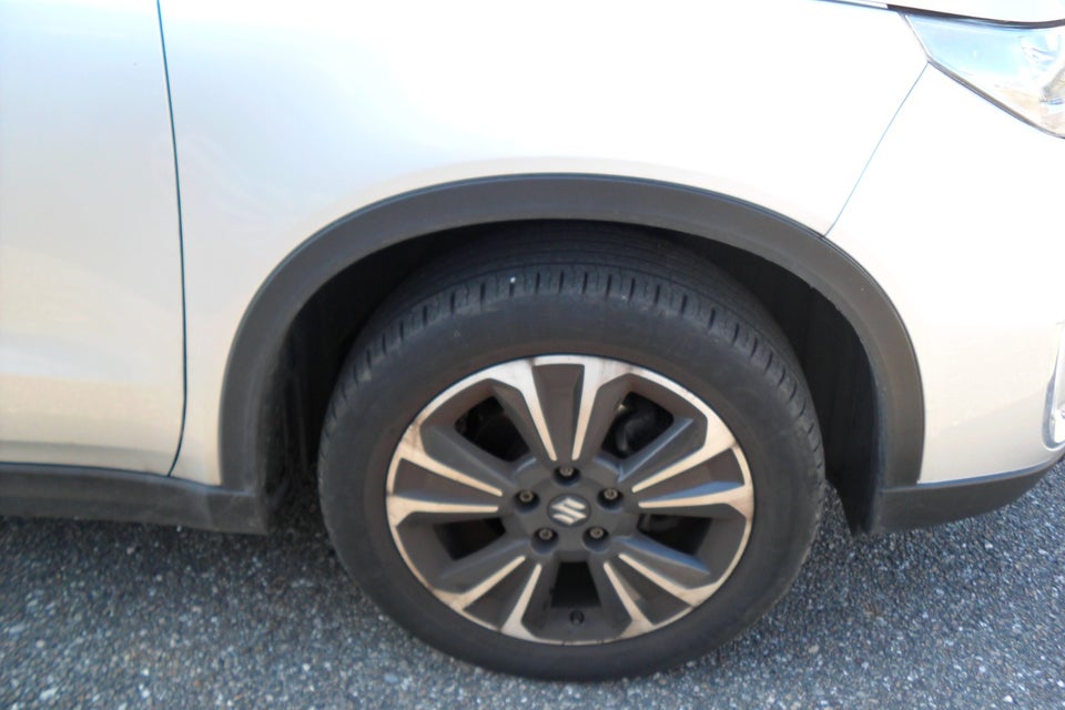 Suzuki Vitara 1,4 mHybrid Exclusive 5d