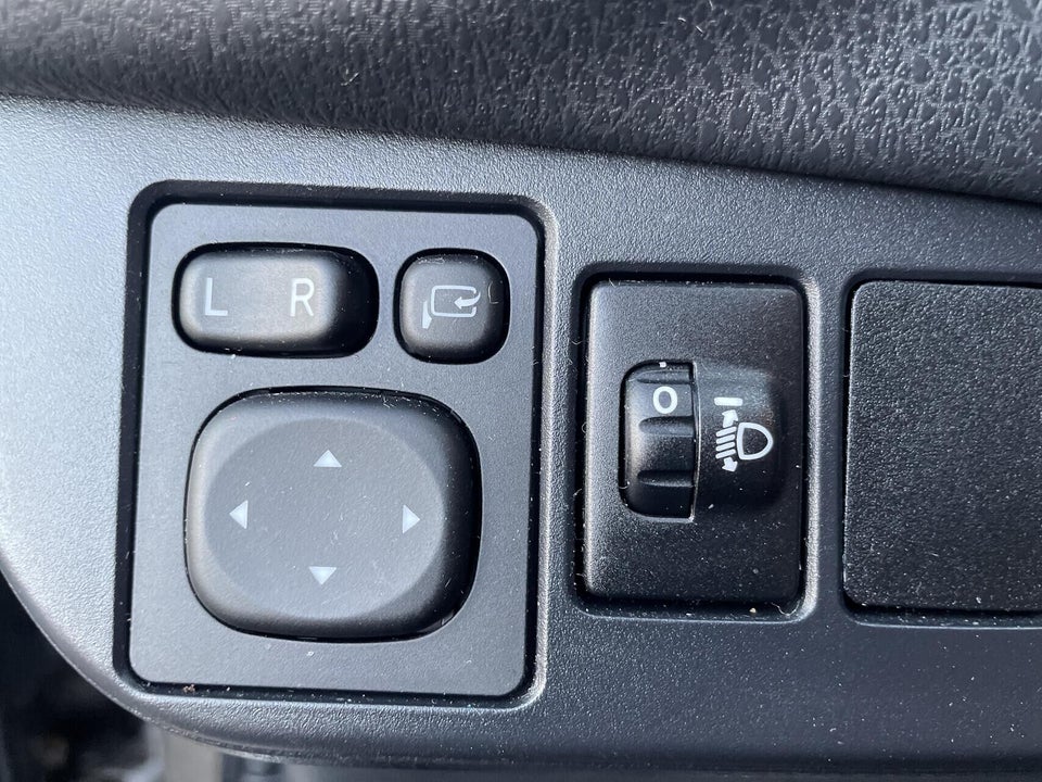 Toyota Yaris 1,5 Hybrid H3 Smart e-CVT 5d