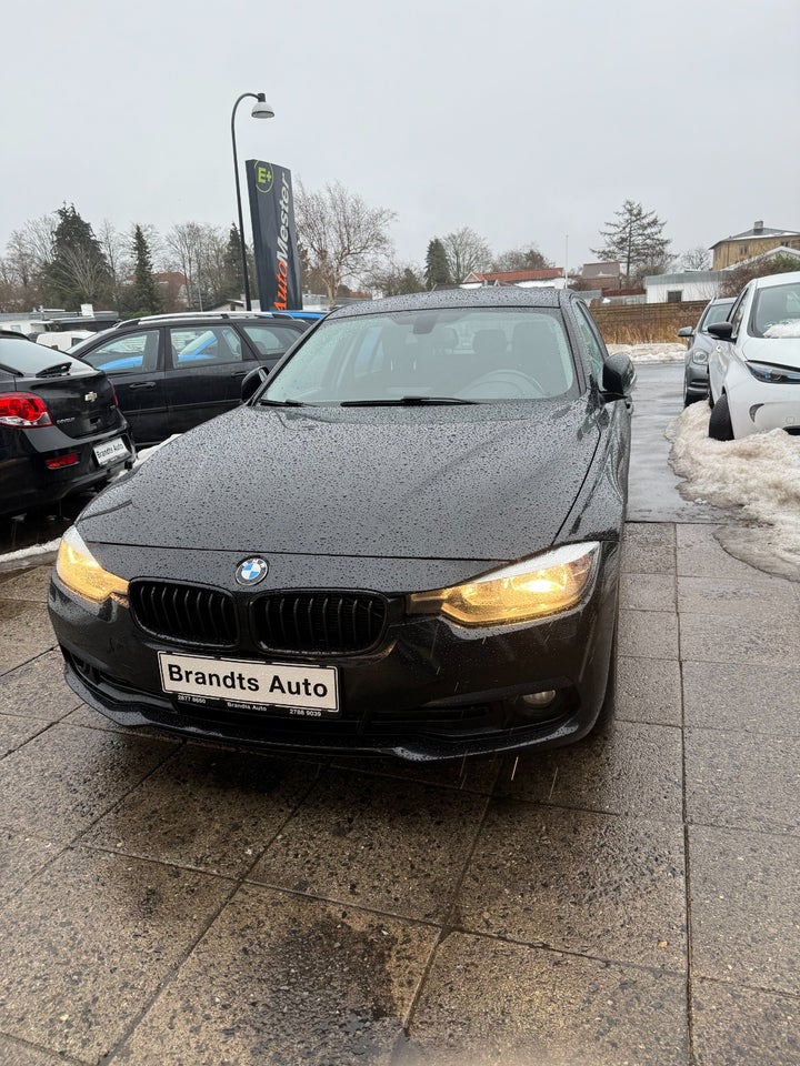 BMW 320d 2,0 Touring aut. 5d