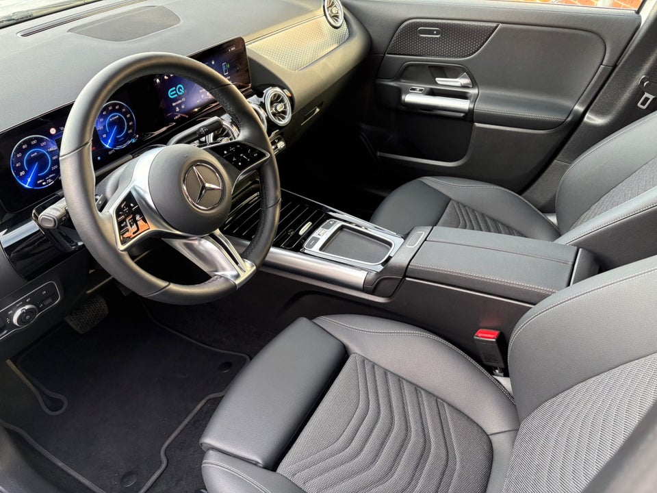 Mercedes EQA250 Progressive 5d