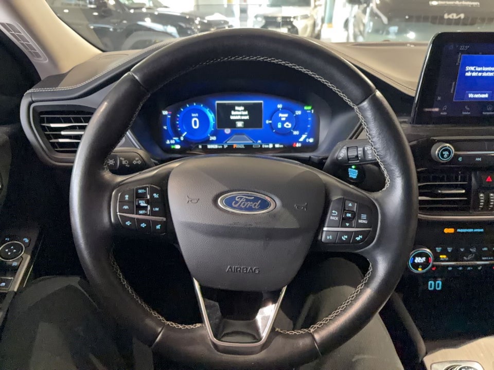 Ford Kuga 2,5 PHEV Vignale CVT 5d