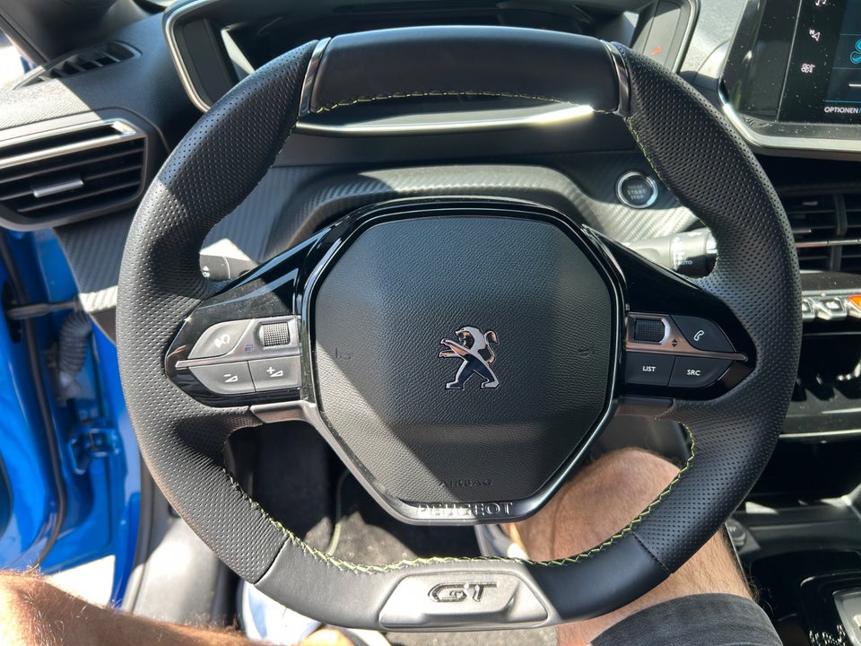 Peugeot e-208 50 GT 5d