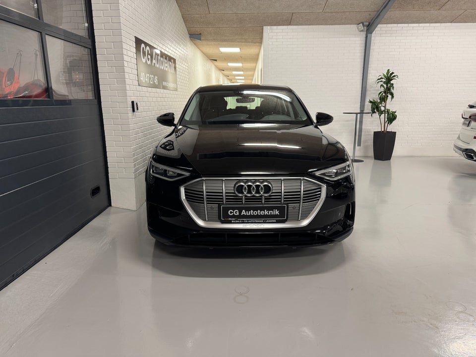Audi e-tron 50 quattro 5d