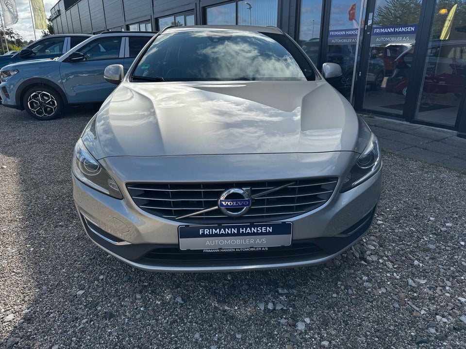 Volvo V60 2,0 D4 190 Momentum aut. 5d