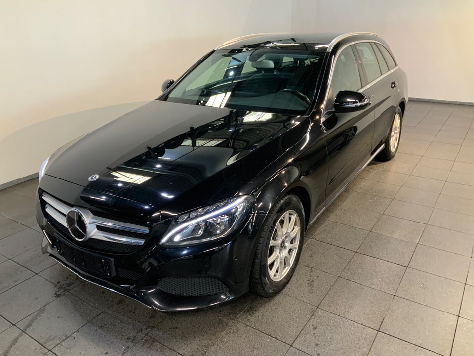 Mercedes C220 d 2,2 Avantgarde stc. aut. 5d