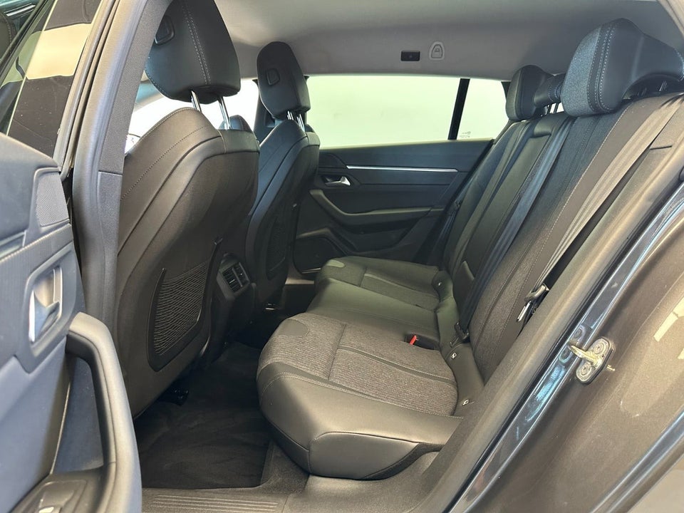 Peugeot 508 1,6 Hybrid Allure Pack SW EAT8 5d