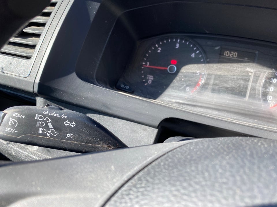 VW Transporter 2,0 TDi 102 Ladvogn lang 2d