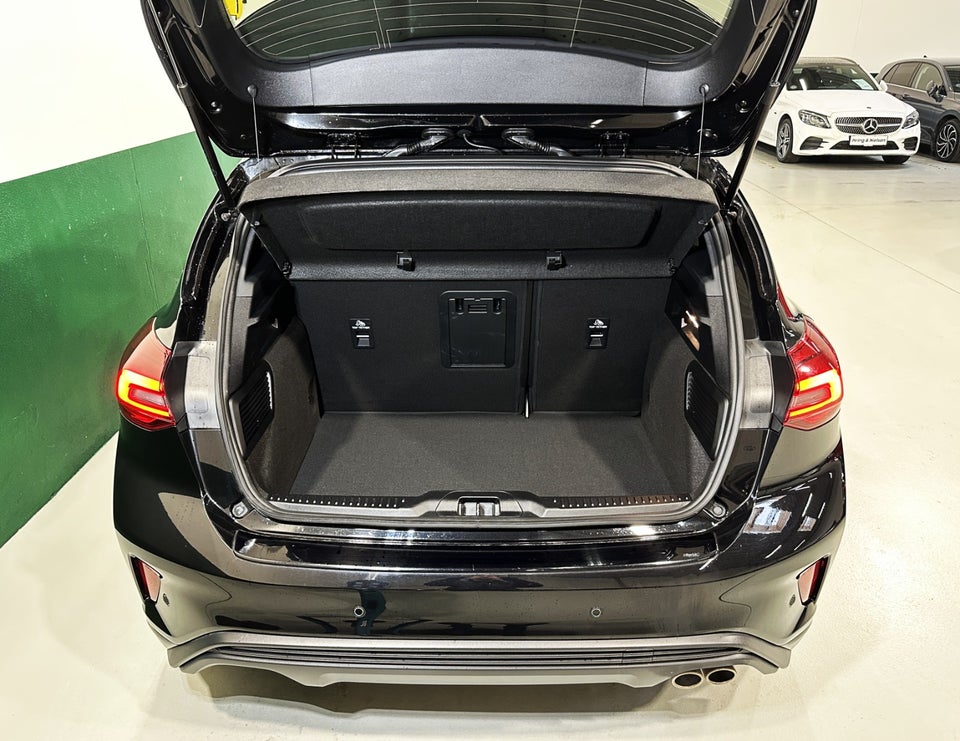 Ford Focus 1,0 EcoBoost mHEV ST-Line X DCT 5d