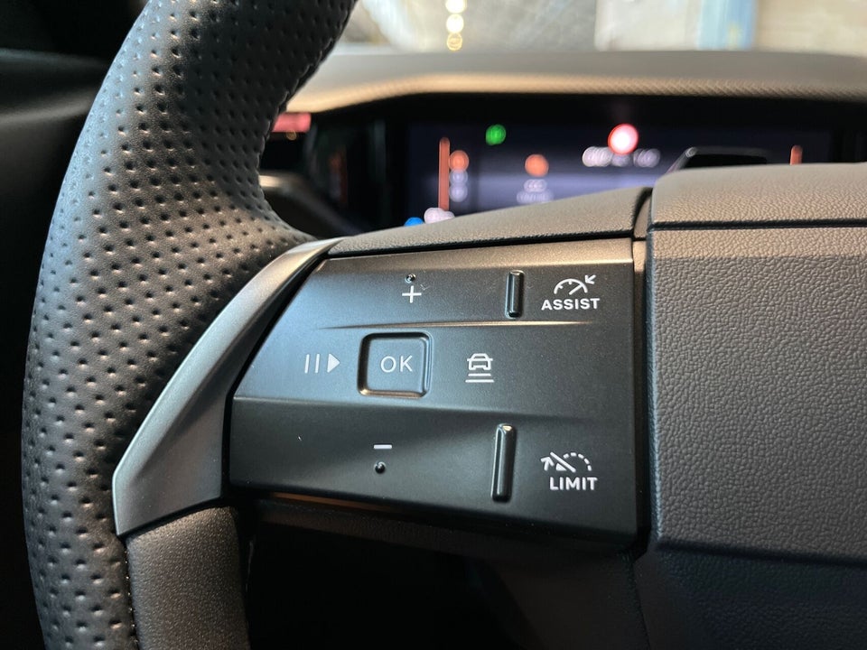 Opel Grandland-e 73 GS 5d